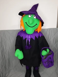 De colección Porche de Halloween Niños Bruja Verde Saludador Truco o Tratador Kmart - Imagen 1 de 10