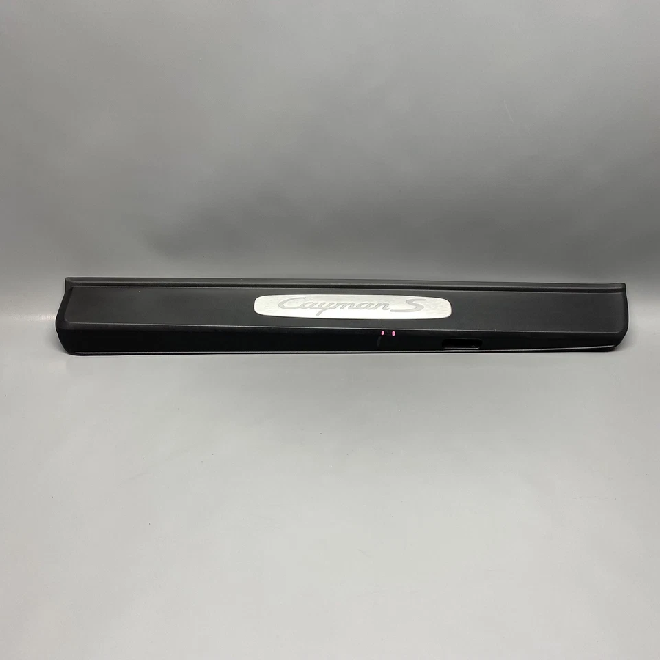 PORSCHE CAYMAN S 981 DOOR SILL RIGHT FRONT 98150466702 2013 2014 2015 2016 OEM - Image 1 of 4