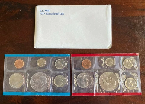 1977 P & D US Mint Uncirculated Coin Set - 12 Total Coins Cover