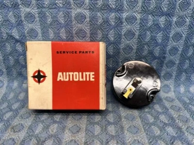 Chevrolet Corvair NORS 1960-1961 rotor de encendido #4-212, 1945369 Foto 1 de 4