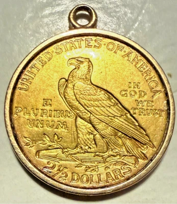 1911 US $2.50 DOLLAR INDIAN QUARTER EAGLE GOLD COIN FOR CHARM PENDANT NECKLACE - Image 1 of 4