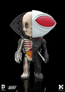 XXRAY x DC COMICS AQUAMAN NEGRO MANTA DISECCIONADA FIGURA DE ARTE VINILO (10 cm) - Imagen 1 de 5