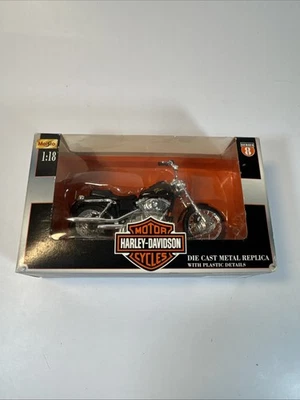 Maisto Harley Davidson Series 8 1:18 1986 FLST Heritage Softail Evolution Red - Image 1 of 4