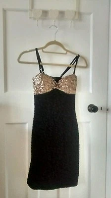 Rare Black and Gold Sequin Bodycon Dress with Detachable Straps Size 6 - Image 1 of 4