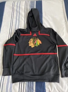 Adidas Herren BlackHawks Under the Lights Hoodie Größe Large GI5274 $ 80 Einzelhandel - Bild 1 von 3