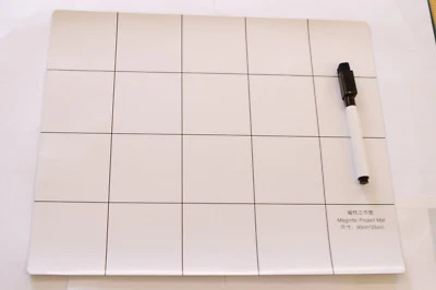 ALFOMBRILLA MAGNÉTICA REPARACIÓN TELÉFONO MÓVIL 30CM X 25CM, SE ADAPTA A IPHONE,SAMSUNG,HTC,IPAD - Imagen 1 de 3