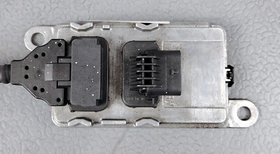 Capteur D'Oxygène Lambda OEM 8975566301 ISUZU FORWARD 4HK1 NOX GEN2.8 24V - Photo 1/4