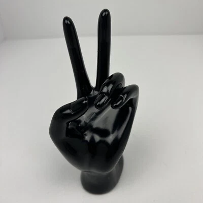 和平标志手工雕塑戒指手链珠宝夹镇纸黑色饰面 — 第 1/4 张图片