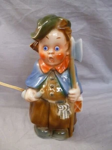 vecchio fumogeno guardiano notturno con barba chiara e clacson di segnalazione bombo? - Foto 1 di 6