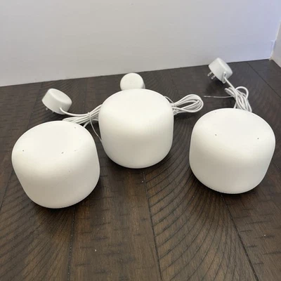 Google Nest Wi-Fi Mesh Router AC2200 H2D + 2 Satellite Points H2E - 3 Pack - Image 1 of 4