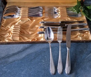 WMF Modell 200 Kreuzband 18 Teiliges Tafelbesteck 90/100g versilbert Nr. 2 - Bild 1 von 10