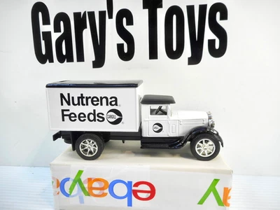 Винтажный Ertl Nutrena Feeds Международный Литой Банковский Ящик Грузовик Новый из старых запасов - Изображение 1 из 4