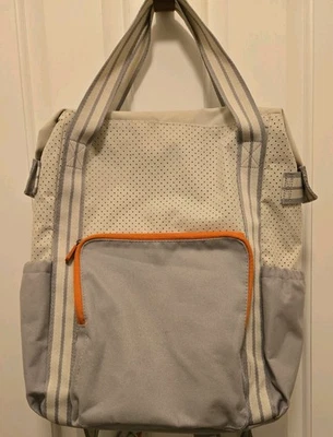 Thirty One Bag 31 Mochila Weekender Gris y Blanco con Borde Naranja Bolso de Mano Foto 1 de 4