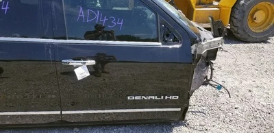 15 GMC SIERRA DENALI 2500 DOOR ASSEMBLY FRONT RIGHT PASSENGER BLACK - Image 1 of 4