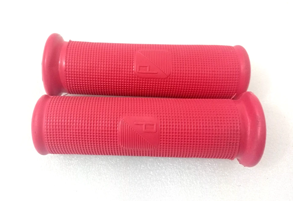 Vespa handlebar grips / handlebar grips Red VNB, VBA, VBB, GS 150-160 etc. Foto 1 de 4