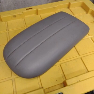1998 - 2002 LINCOLN NAVIGATOR CENTER CONSOLE LID ARM REST ARMREST GRAY Foto 1 de 4