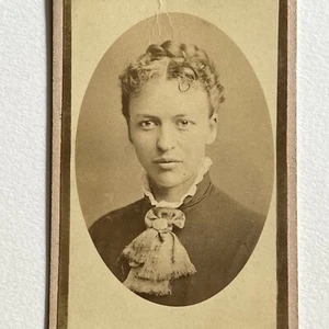 Antigua fotografía CDV hermosa encantadora mujer joven Jamestown NY - Imagen 1 de 9