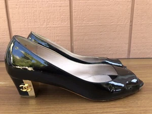 CHANEL 36.5 US 6.5 Black Patent Leather Peep Toe Gold Logo Block Heel Pumps C7 - Picture 1 of 11