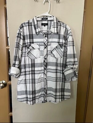 Eighty Eight Men's XL Black White Long Sleeve Button Up Shirt - Image 1 of 4