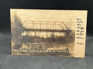 RPPC NUEVO PUENTE QUE CONDUCE A LA ESTACIÓN UNDERCLIFF, NJ - Imagen 1 de 2