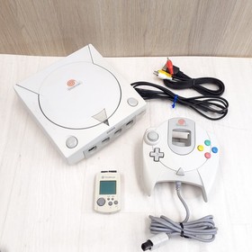 SEGA Dreamcast Japanese console bundle with 1 controller, memory & cables