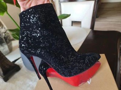 100% Authentic Christian Louboutin Booties Womens Size 37 Black Shinni Leather   - Image 1 of 4