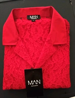NUEVO CON ETIQUETAS Camisa Boohoo Hombre De Gran Tamaño Roja Cuadrada de Encaje Transparente Con Botones Talla L Para Hombre Foto 1 de 4