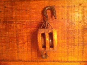 Bloque y aparejo de polea doble de madera vintage - Imagen 1 de 1