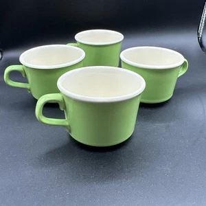 USA Pottery Vintage Classic Retro Set of 4 Lime & Cream Two Tone Coffee Mugs - Picture 1 of 12