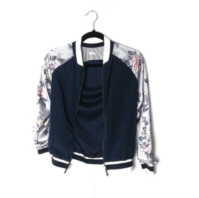 Xhilaration 花卉印花轰炸机夹克 XS — 第 1/3 张图片