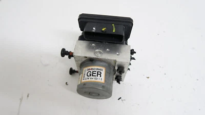 HYUNDAI i30 2012-2015 MK2 PETROL  ABS PUMP 61589 - 45200 REF2493 - Image 1 of 4
