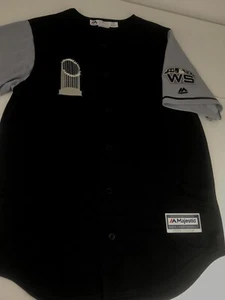 Nueva sin etiquetas camiseta Majestic 2018 Serie Mundial Cool Base Black Champions M mediana RARA - Imagen 1 de 9