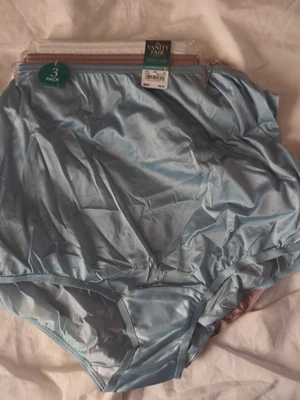 Vanity Fair brief panties 3 pair Perfectly Yours Lace Nouveau plus size 10/3XL - Image 1 of 4
