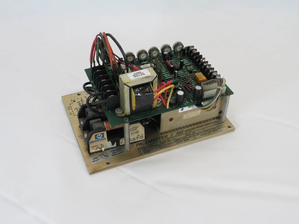 Cleveland Motion Controls MO-02577 DC Drive 1-2HP 90-180VDC MISSING SCREWS USED - Image 1 of 4