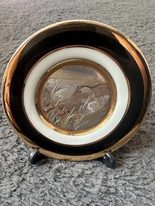 Vintage Chokin 24K Gold Edged Black Plate With Swans On Stand  4" Japan - Picture 1 of 4