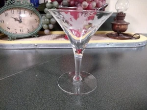 Cristal Cordial Vidrio con Diseño Floral Grabado - Imagen 1 de 3