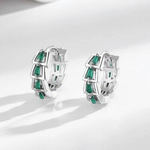 Women 925 Sterling Silver Plated Green Baguette CZ Huggie Hoop Earrings 14mm PE2 - Picture 1 of 4
