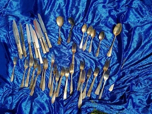 Silber Besteck Set Nachlass Reste 35 Teile div. Muster angelaufen wie geerbt - Bild 1 von 4