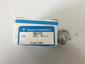 GOULD SHAWMUT GW10 10 AMP FUSES - Picture 1 of 1