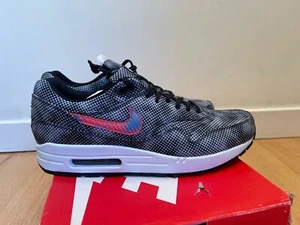 2014 Nike Air Max 1 FB QS Hypervenom schwarz hellkarmesinrot rosa Punkte Größe 10 - Bild 1 von 9