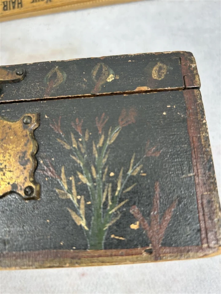 antique box small dome top  8x4x4 decorated dovetail/snipe hinges 18th original - Image 1 of 4