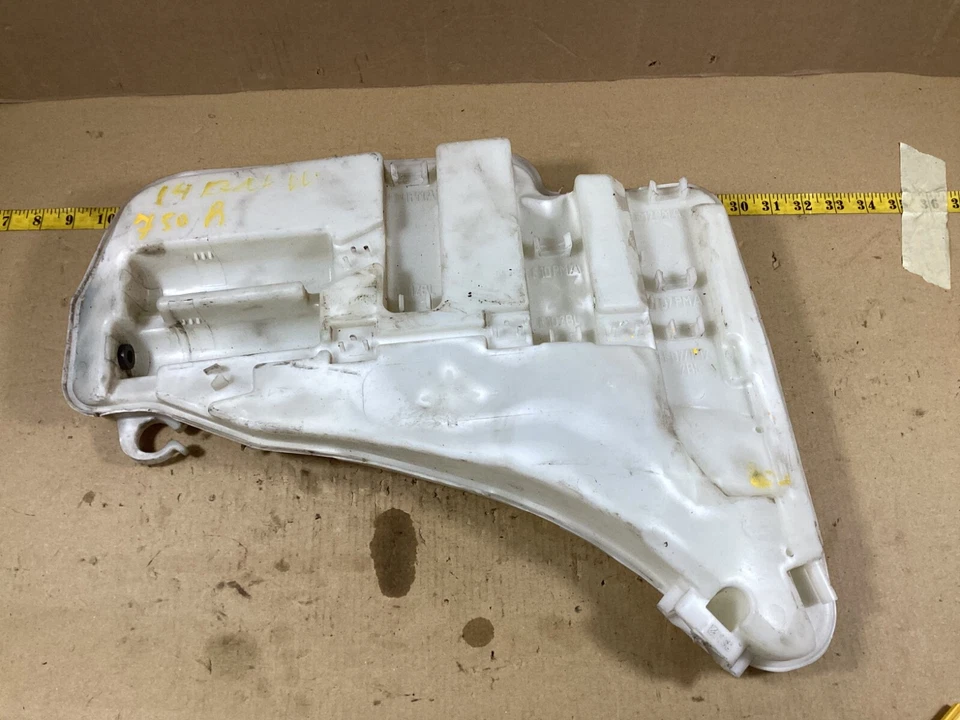 BMW 750i 2010-2015 lavadora de parabrisas botella tanque motor 8050439 OEM. Foto 1 de 4