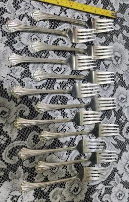 JUEGO DE 12 TENEDORES DE POSTRE ALLEGRO JAPÓN ESTRIADOS PLATEADOS "6 1/4 ENSALADA - 🍅🥗🥧  Foto 1 de 4