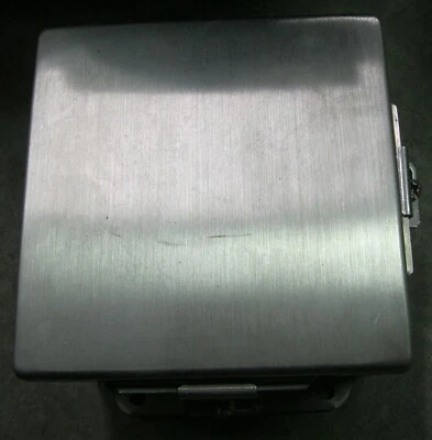 Gabinete Cooper B-Line 664-4XSCHC 6x6x4" Foto 1 de 2