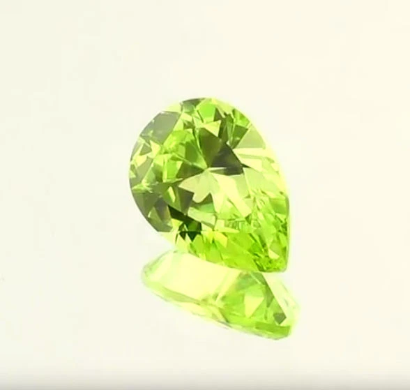 (5x3mm - 20x15mm) Peras circonitas cúbicas verdes manzana clasificación AAA **Ver video** Foto 1 de 1