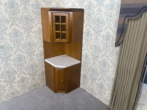 Puppenhaus WALNET Eck Küchenschrank Maßstab 1:12 - Bild 1 von 10