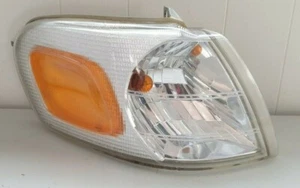 Vauxhall Sintra Driver Side Headlight 16521704B - Picture 1 of 4