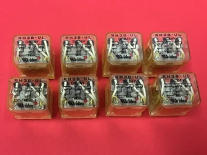 Idec - RH3B-UL - DC 24V - Relay - LOT OF (8) - Picture 1 of 3