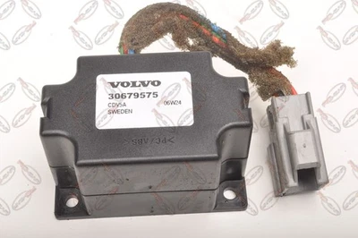 VOLVO C70 II 2.4 D5 180CV Modulo Relè 30679575 - Immagine 1 di 4