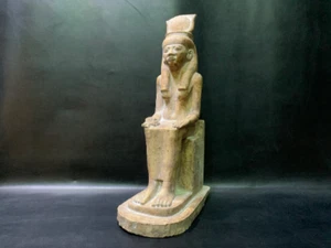 Egyptian healing Altar statue of ISIS goddess of love & magic with Hathor symbol - Picture 1 of 7